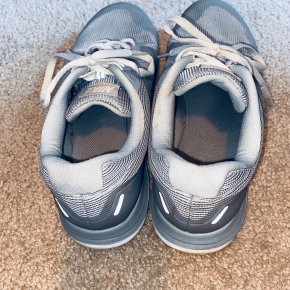 Nike Shoes - Picture 4 of 4